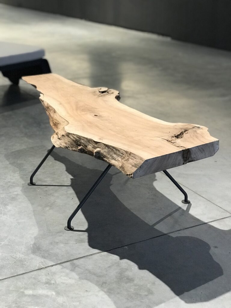 Tafelonderstel voor boomstamblad.